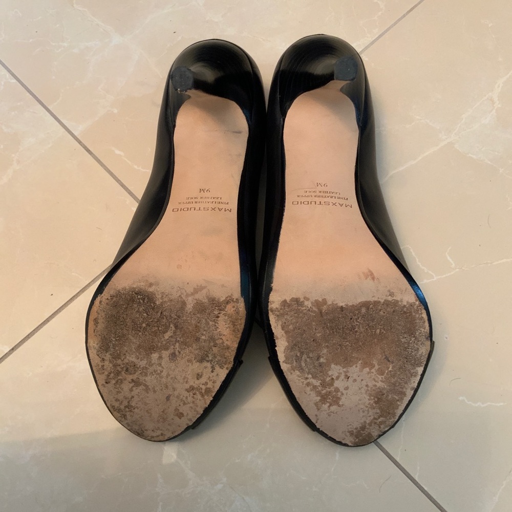 Heels - Picture 2 of 2